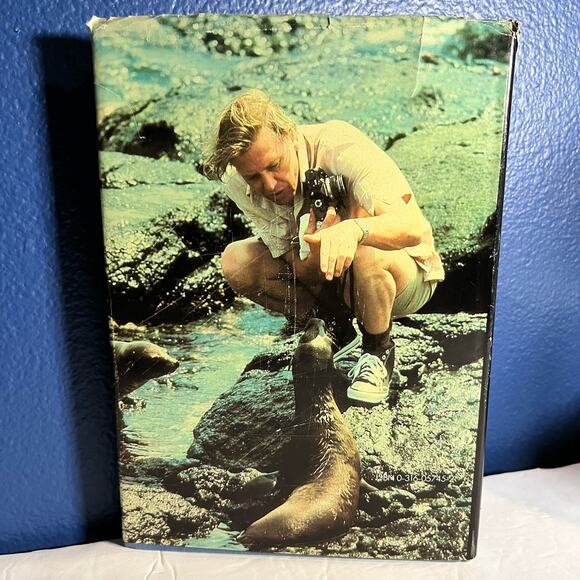 Life on Earth: A Natural History - Book by David Attenborough - Picture 2 of 8